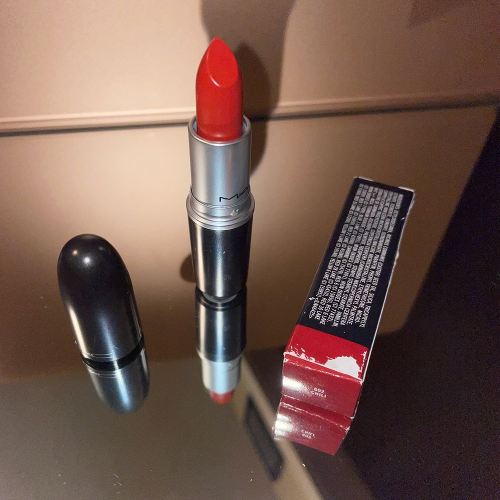 MAC Lipstick - Picture 6 of 6